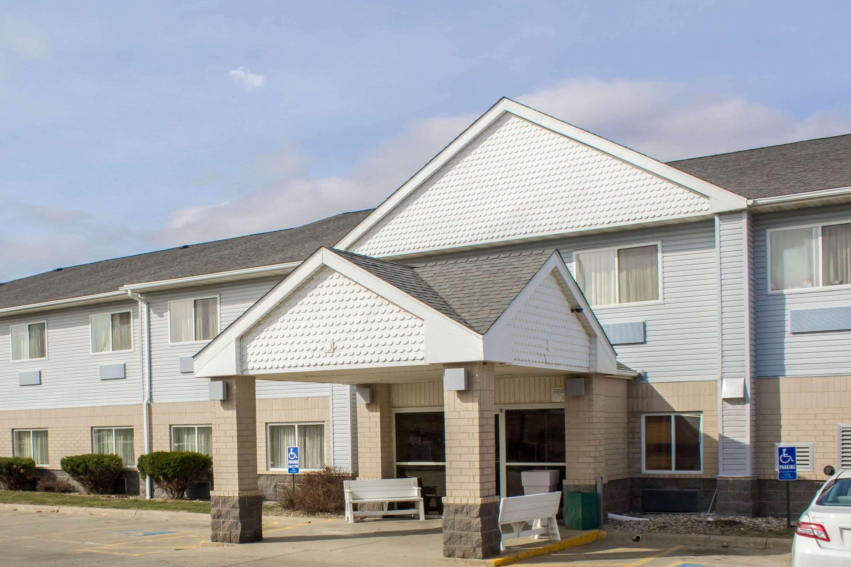 Quality Inn & Suites スーシティ エクステリア 写真