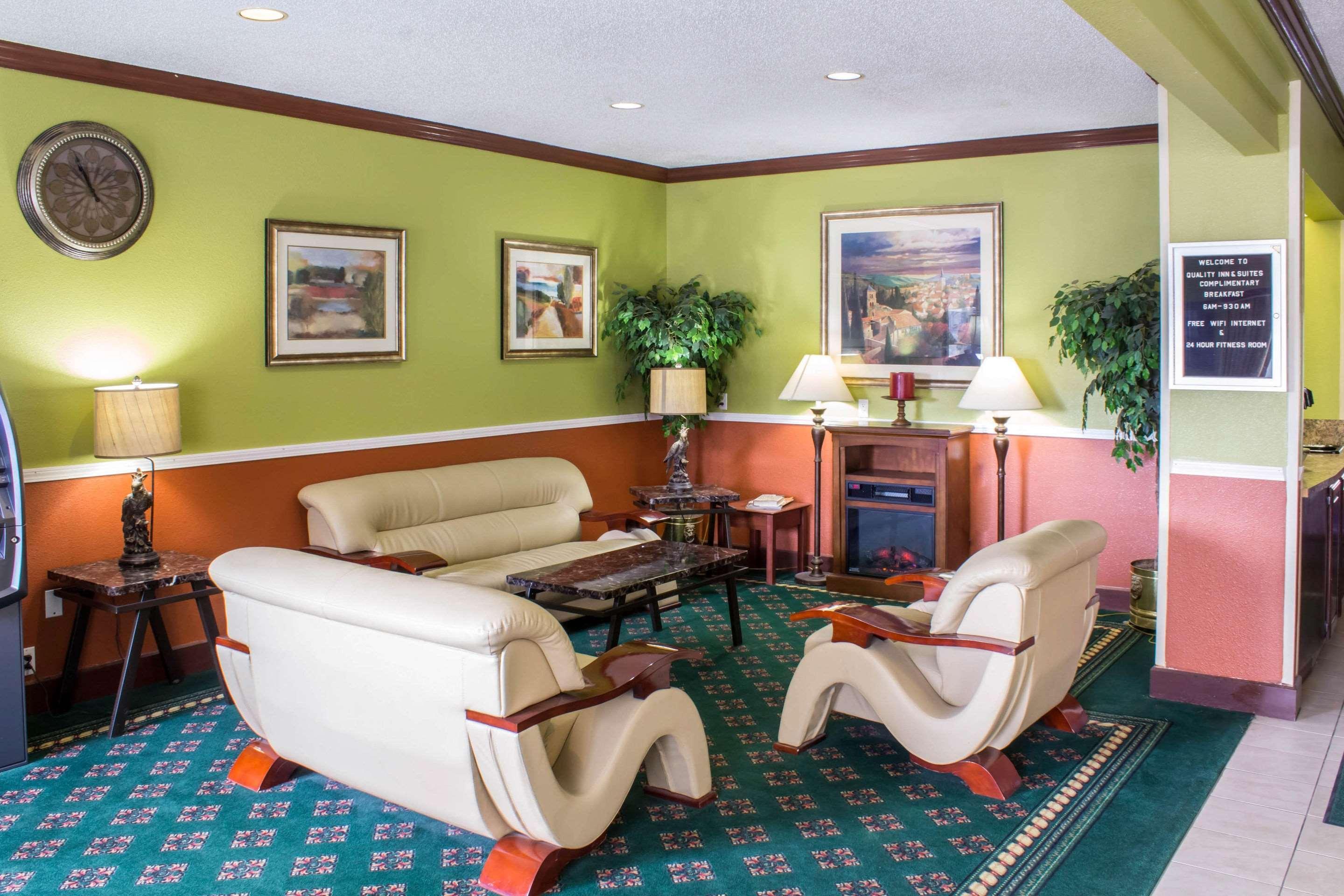 Quality Inn & Suites スーシティ エクステリア 写真