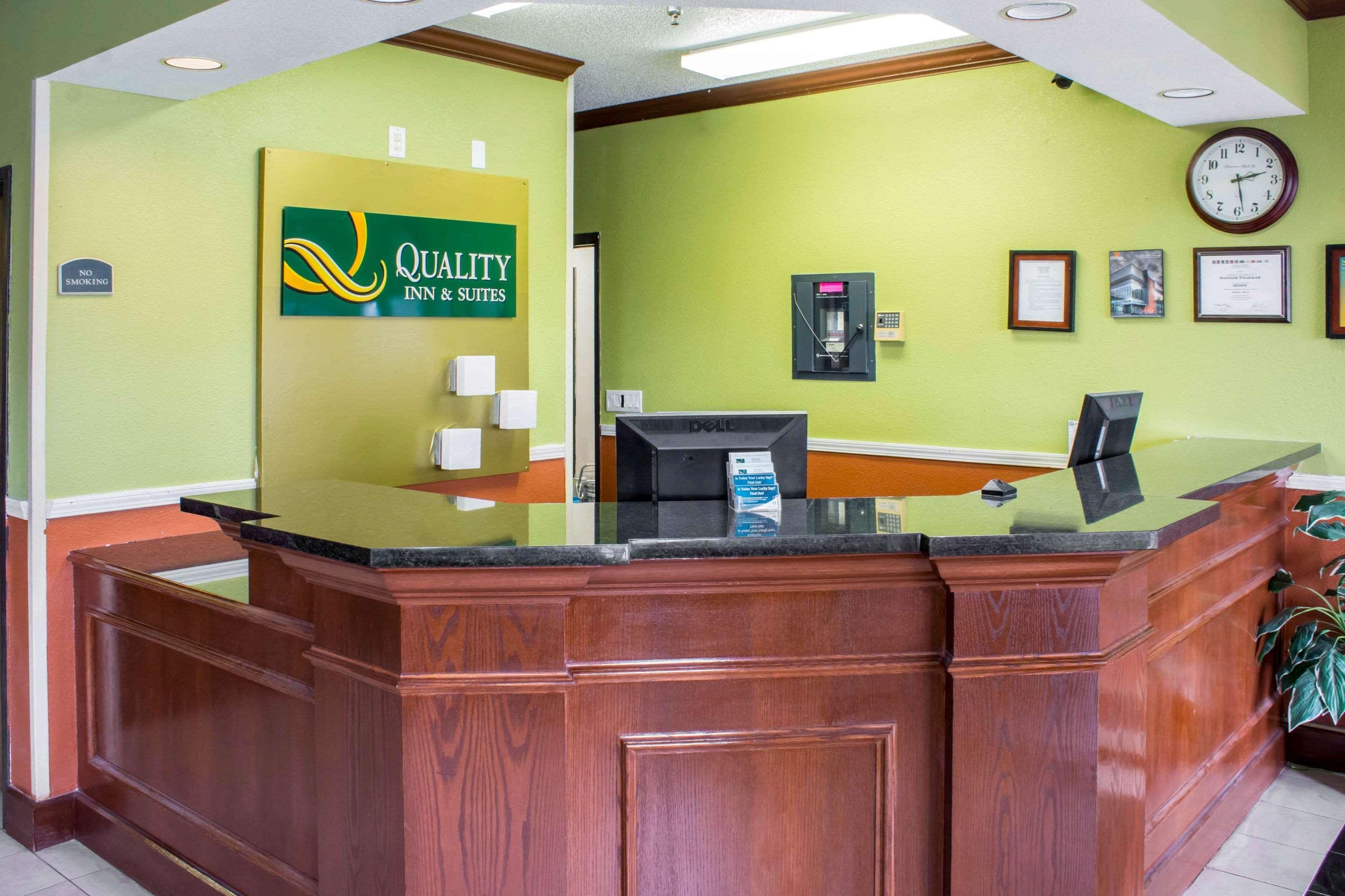 Quality Inn & Suites スーシティ エクステリア 写真